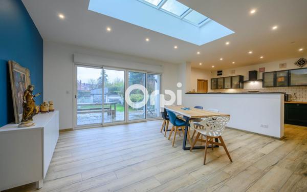 Maison à vendre    7 pièces • 180 m2 Douai