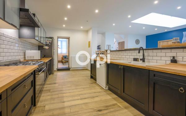 Maison à vendre    7 pièces • 180 m2 Douai