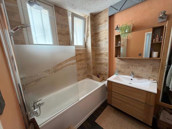 Appartement 4 pièce(s) 3 chambre(s) 75.11 m²