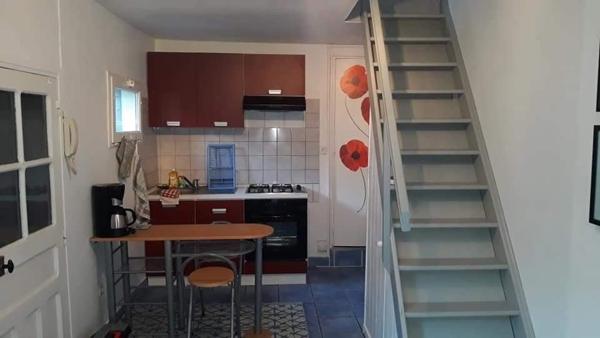 T2 duplex meublé