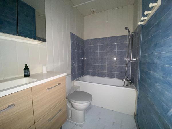 BORDEAUX SAINT PAUL - T1bis lumineux