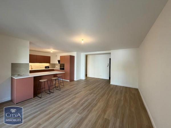 Appartement à louer 2 pièces 69m² Grenoble (38000)
