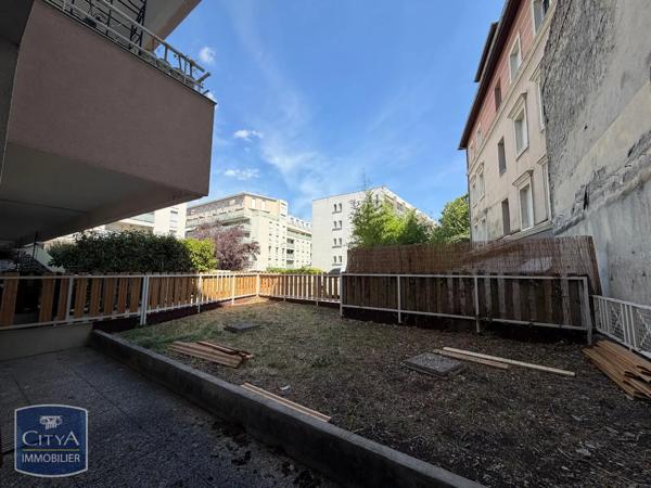Appartement à louer 2 pièces 69m² Grenoble (38000)