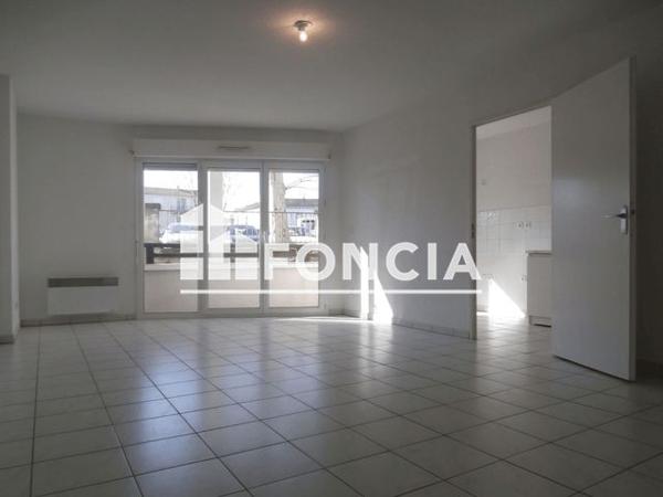 Location Appartement 2 pièces 53.4 m² - 9 RUE DE LA TANNERIE Mont De Marsan 40000