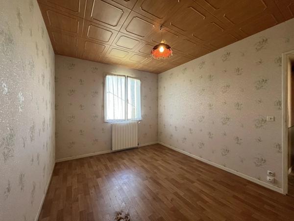 Vente                                                      Maison
                        
                     3 pièces                      87 m2                     à Imphy