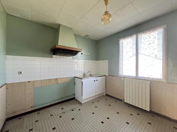 Vente                                                      Maison
                        
                     3 pièces                      87 m2                     à Imphy
