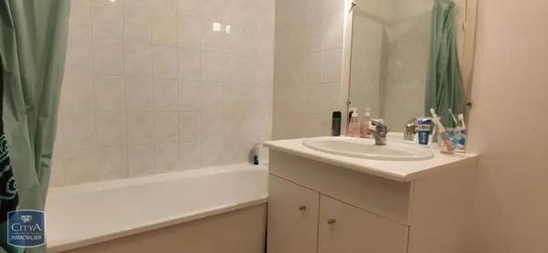 Appartement à louer 3 pièces 62.94m² Poitiers (86000)
