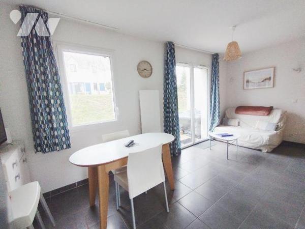 Maison à vendre à Quéven dans le Morbihan (56) : 
Venez découvrir cette maison de 3 pièces de ...