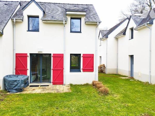 Maison à vendre à Quéven dans le Morbihan (56) : 
Venez découvrir cette maison de 3 pièces de ...