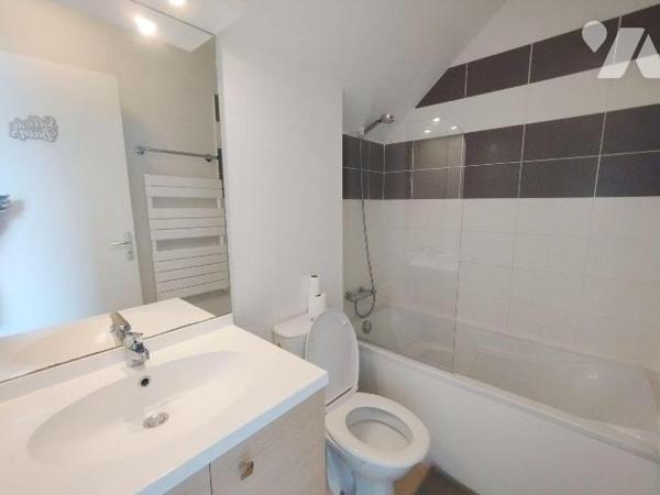 Maison à vendre à Quéven dans le Morbihan (56) : 
Venez découvrir cette maison de 3 pièces de ...