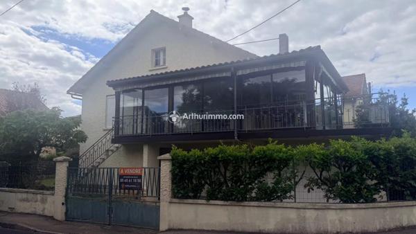 Vente                                                      Maison
                        
                     6 pièces                      93 m2                     à Millau