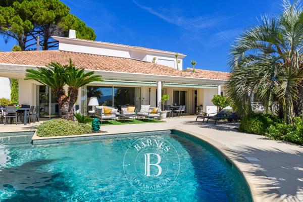 Sanary-sur-Mer, Villa  252 m² à vendre
