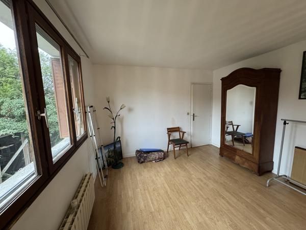 Bondy (93140) Maison familiale avec travaux, garage et jardin