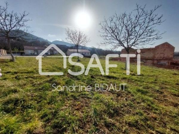 COLIGNY - Terrain viabilisé  775 m² - libre constructeur