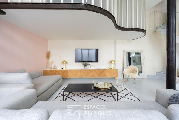 Loft de caractère dans un ancien showroom de porcelainier