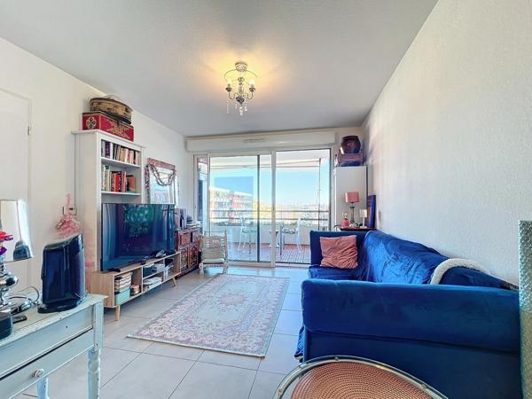 Appartement à vendre 2 pièces 35,50 m2 avec terrasse de 13,45 m2 JUVIGNAC (34) résidence de standing avec piscine