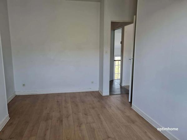 Brive la Gaillarde- Immeuble composé de 3 logements loués