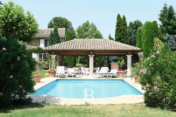 Sénas, Maison 6 Chambres -  434 m² à vendre