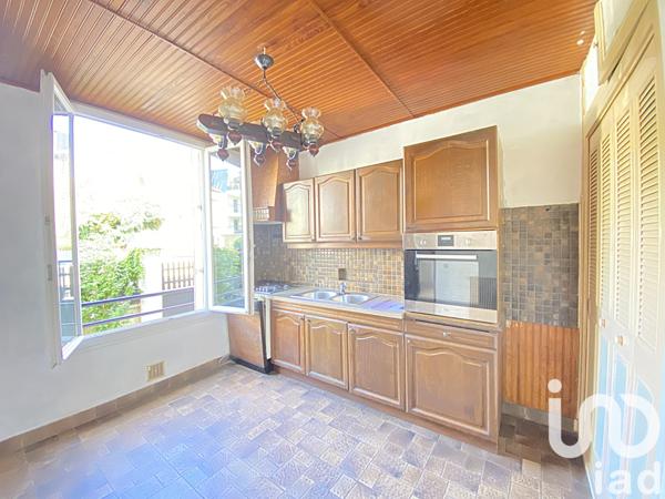 House for sale 5 rooms 110 m² Suresnes