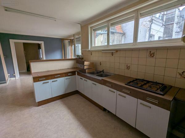 Local mixte (Pro/Hab) à vendre à Saint-Pol-sur-Ternoise dans le Pas-de-Calais (62130), ref : 2406