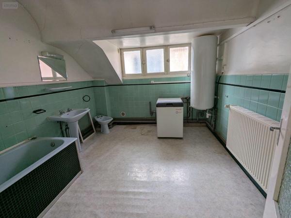 Local mixte (Pro/Hab) à vendre à Saint-Pol-sur-Ternoise dans le Pas-de-Calais (62130), ref : 2406