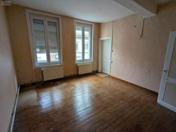 Local mixte (Pro/Hab) à vendre à Saint-Pol-sur-Ternoise dans le Pas-de-Calais (62130), ref : 2406