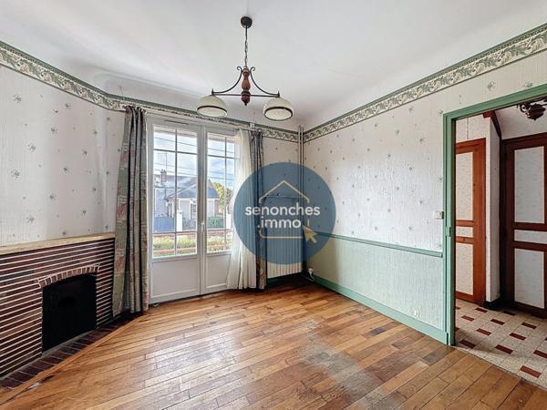 Pavillon sur sous-sol avec studio indépendant, grande grange et terrain clos  La Loupe (28240)