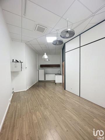 Location local d’activité 143 m² Limonest