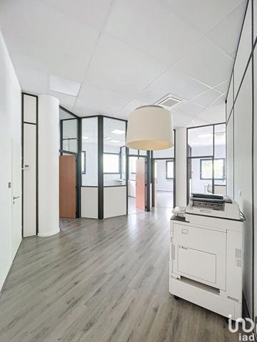 Location local d’activité 143 m² Limonest