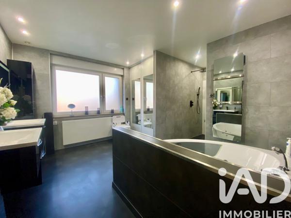 Maison à vendre 7 pièces 216 m² Creutzwald
