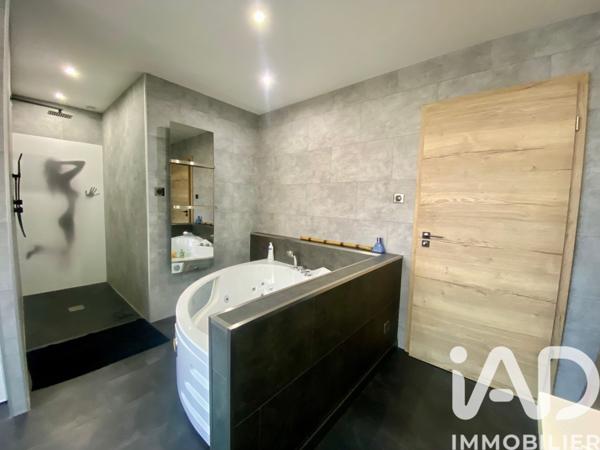 Maison à vendre 7 pièces 216 m² Creutzwald