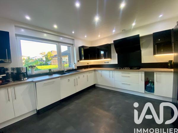 Maison à vendre 7 pièces 216 m² Creutzwald