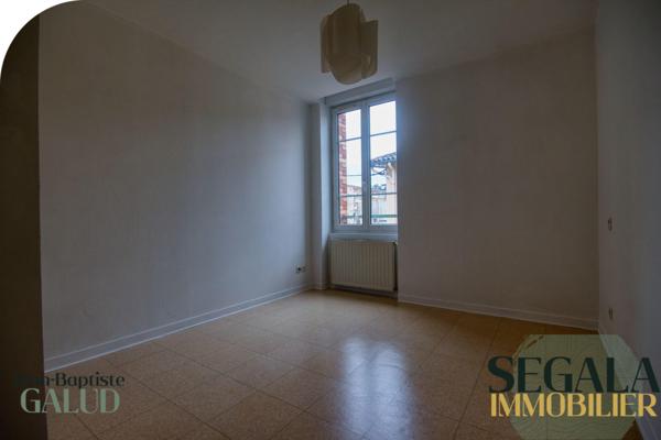 Carmaux (81400) Appartement dans le quartier de la piscine