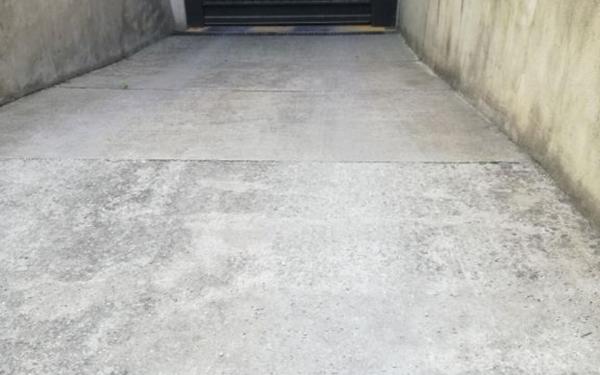 Stationnement à louer    Nîmes