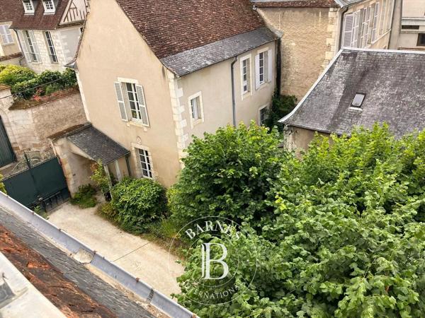 Bourges, Ensemble immobilier  920 m² à vendre