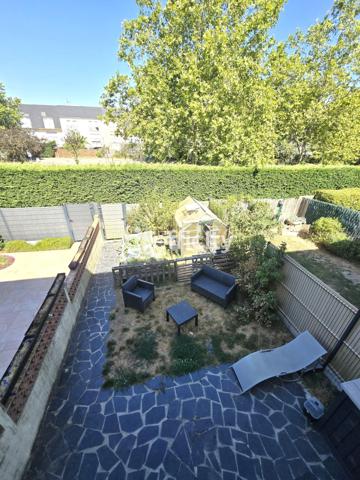 Maison
         4 pièces
        - 85 m² Exclusivité 295 500 € *