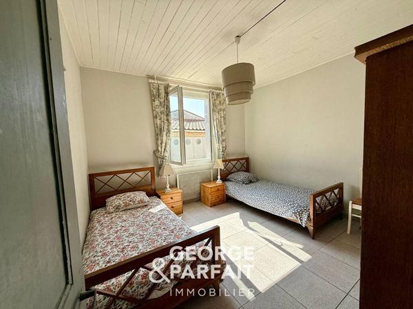 Maison centre village Loix 5 pièces 120m²