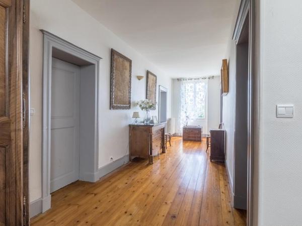 Vente / Maison de maître à Castelnau-de-Lévis (81150)