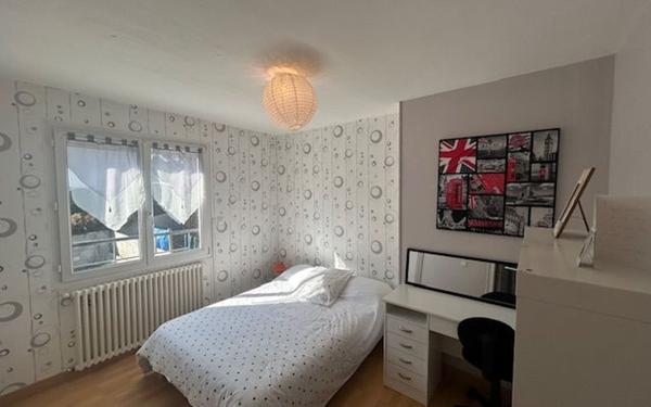 Maison à vendre    6 pièces •  Saint-Martin-des-Champs