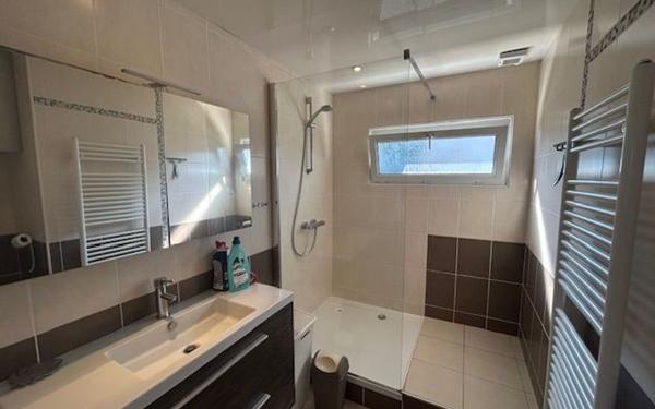 Maison à vendre    6 pièces •  Saint-Martin-des-Champs