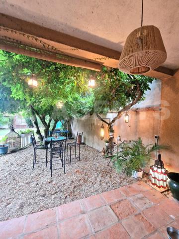 Maison de charme avec jardin intime, terrasse, balcon et SPA - centre-ville accessible à pied.