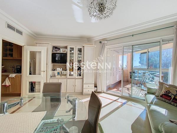 GRAND STUDIO- 33m2- VUE MER- RENOVE -BOX FERME-PISCINE-GARDIEN