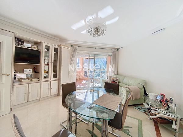 GRAND STUDIO- 33m2- VUE MER- RENOVE -BOX FERME-PISCINE-GARDIEN