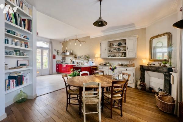 TOURS - QUARTIER VELPEAU NORD - MAISON DE CARACTÈRE - 5 CHAMBRES AVEC JARDIN