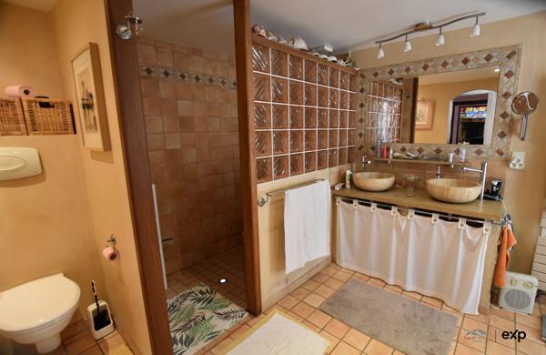 Propriété 10 pièces, 5 chambres, piscine, 1.9 hectare