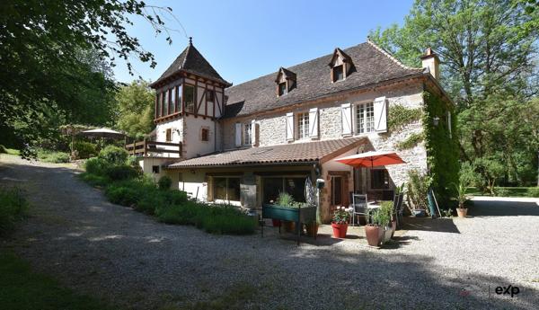 Propriété 10 pièces, 5 chambres, piscine, 1.9 hectare