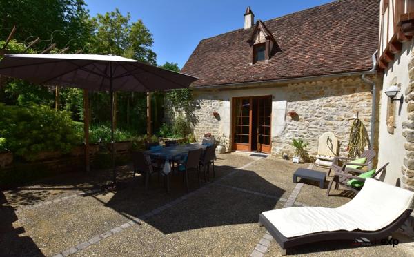 Propriété 10 pièces, 5 chambres, piscine, 1.9 hectare