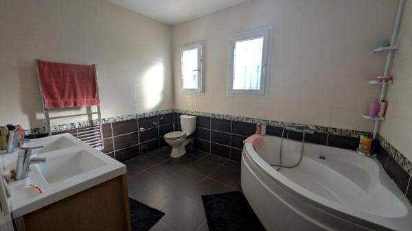 Maison villa Saint-Mathieu-de-Tréviers 123 m²