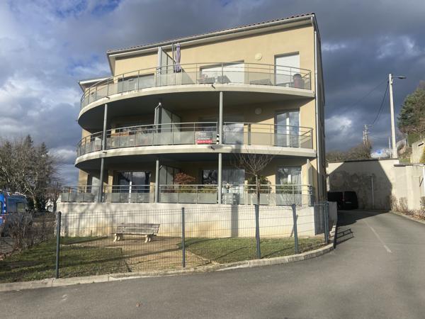 Saint-Galmier (42330) SAINT GALMIER APPARTEMENT T4 88 m² AVEC TERRASSES ET GARAGE ET VUE DÉGAGÉE