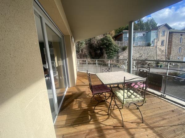 Saint-Galmier (42330) SAINT GALMIER APPARTEMENT T4 88 m² AVEC TERRASSES ET GARAGE ET VUE DÉGAGÉE
